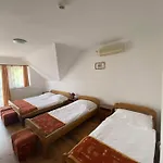 Naphaz Panzio 3*