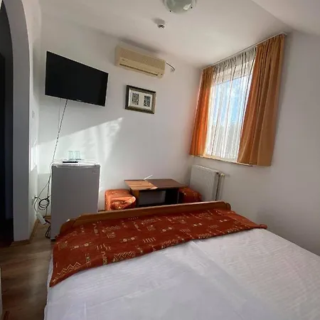 Bed & Breakfast Napház Panzió 3*