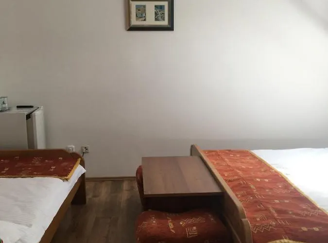 Bed & Breakfast Naphaz Panzio